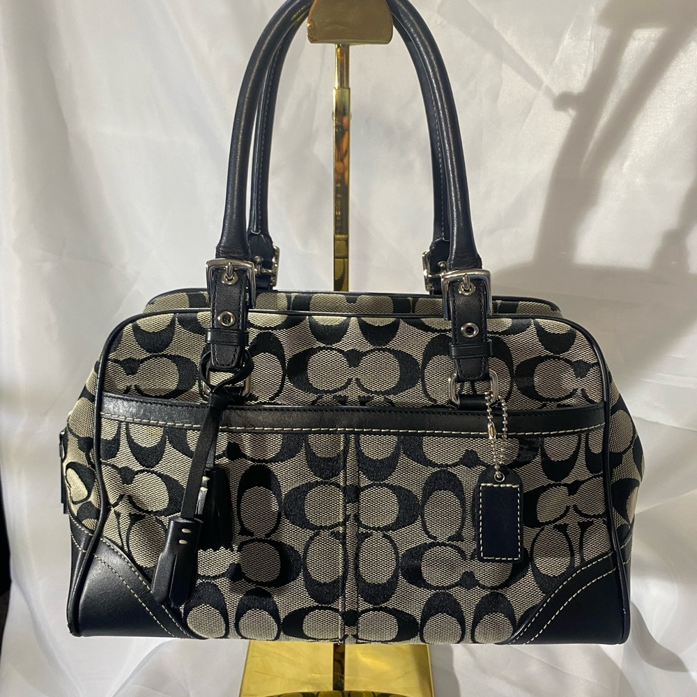 Coach Hampton Signature Satchel 8K05